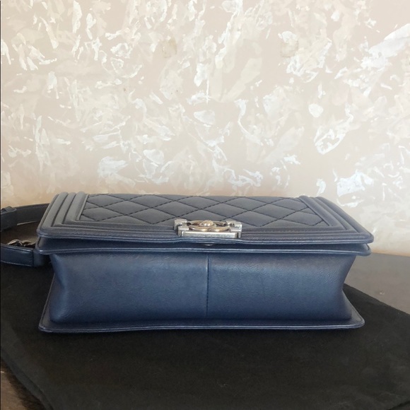 ❌SOLD TO @veedundee Chanel New Medium Boy Bag - Picture 6 of 7